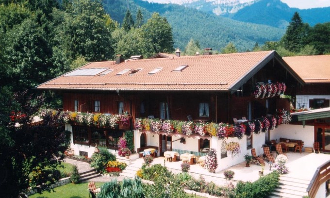 Ettenhausen Apartment | Gästehaus Hächer