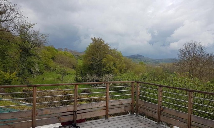Manglieu House | Gîte à la campagne