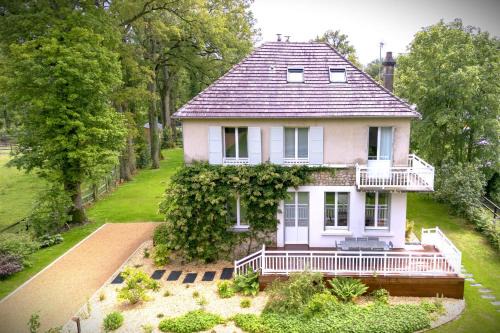 Yvre-l'Eveque House | Gîte de la Futaie-Maison de caractère au calme