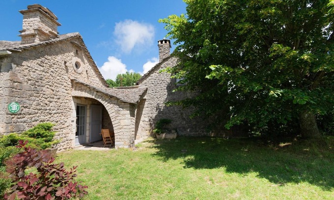 Saint-Pierre-des-Tripiers House | Gîte Le Paillon 2/4 persons