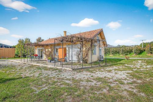 Le Saix House | Gîte La Grange Des Pépinières