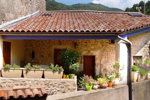 Saint-Fortunat-sur-Eyrieux House | Gîte Le Galta - Maison entiérement équipée, 2 chambres, SdB avec bain à remous, terrasse privative près de la DOLCE VIA