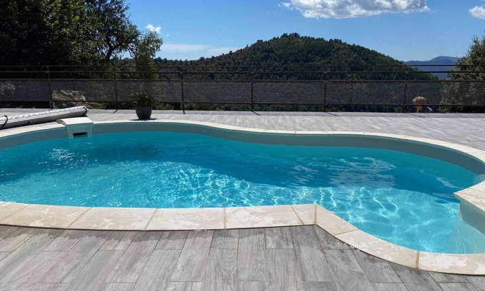 Touet-de-l'Escarene House | Gîte le Rocher de l'Albera - Laurélie