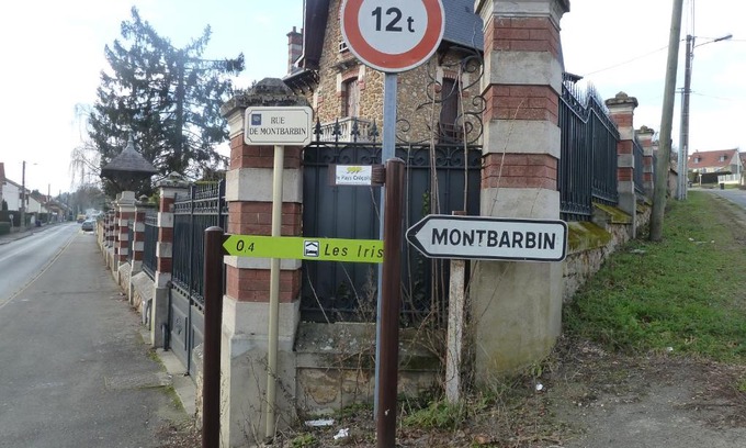 Crecy-en-Brie House | Gîte Les Iris