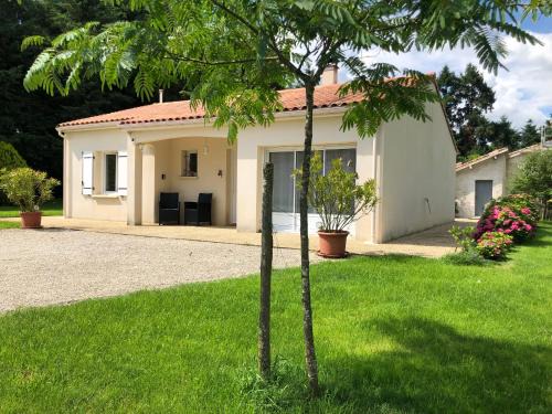 Condac House | Gîte “Les reflets de la Charente”