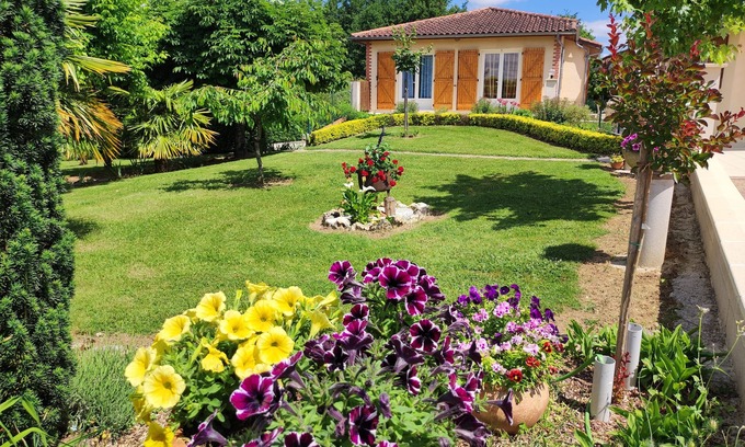 Puycornet Apartment | Gîte Les Rosiers