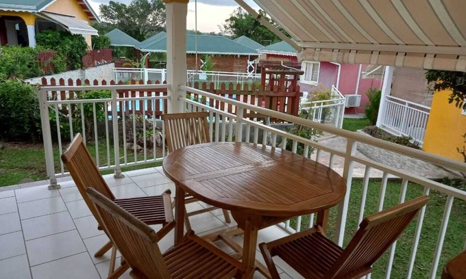 Capesterre-Belle-Eau House | Gîte Marbre, Avec Piscine, Proche des Chutes du Cabet, Capacité 3 Personnes