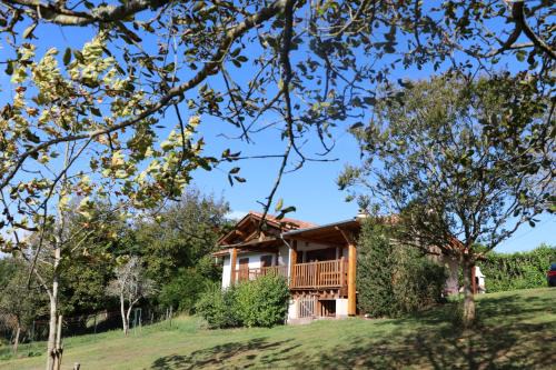 Osses House | Gîte Xuritenborda 7 personnes avec vue exceptionnelle sur les montagnes basque, Lits 180 King Size