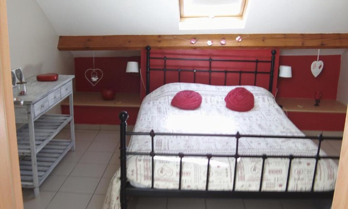 Neufchateau House | Gîtes "Les Framboisiers"