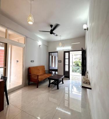Thiruvananthapuram Apartment | G 5 Gayathri Enclave 2 Bedroom Fully Furnished Apt