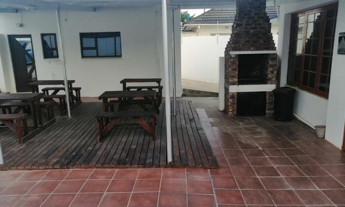 King William's Town Bed & Breakfast | G Guest House