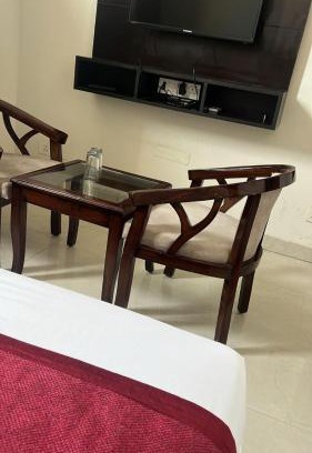 Buxar Hotel | Gagan Lodge & Cafe