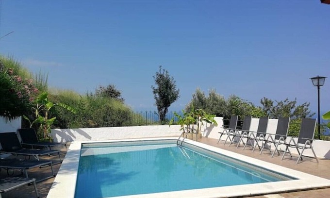 Zambrone Apartment | Ganze Wohnung #2-pool-meerblick-ruhe-nahe Tropea