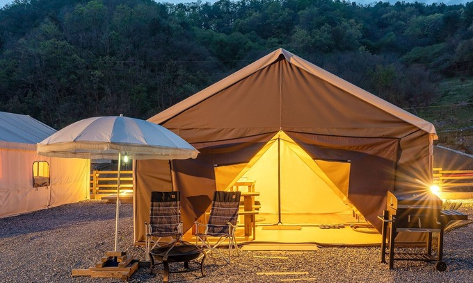 Buk House | Gapyeong Iluglamping