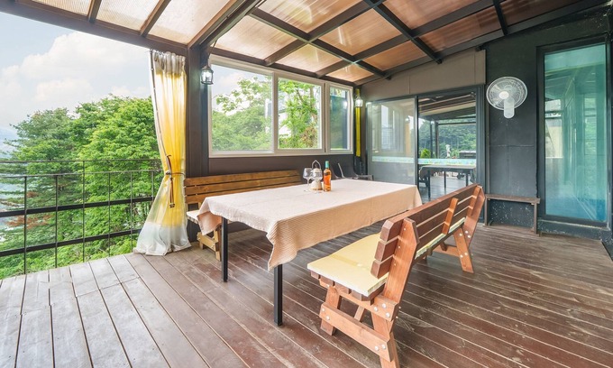 Deokhyeon House | Gapyeong Star Forest Private Pool Villa