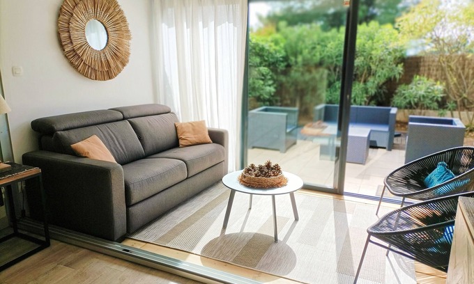 Cap d'Agde Apartment | Garden flat, air-conditioned, edge of golf course, sleeps 6, swimmingpool&tennis