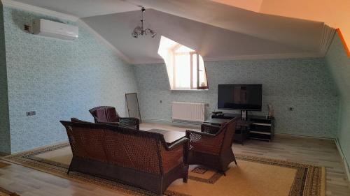 Nakhchivan Apartment | Garden House in Center