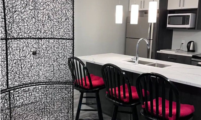 Citadel House | Garden private room with garden-view close LRT&UC,free parking