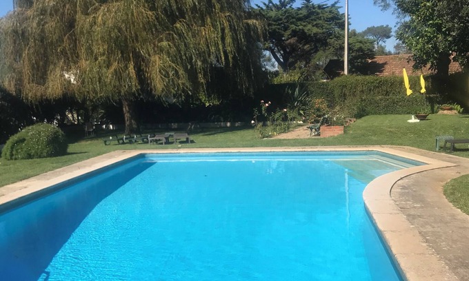 Rio de Mouro Villa | Garden residence in large private property.well situated for seeing the sights