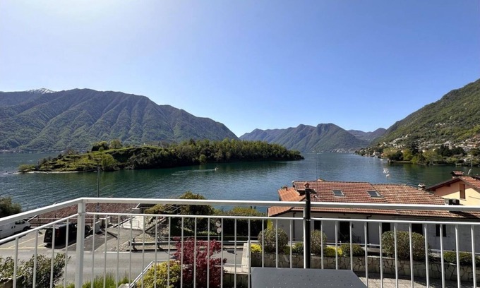 Ossuccio Apartment | Gardenia Apartment Ossuccio