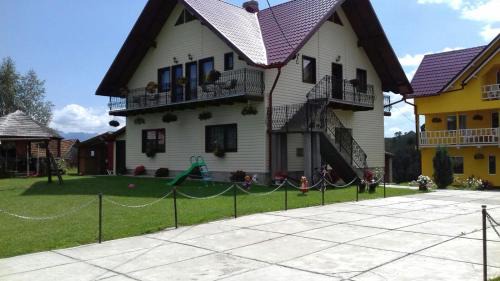 Moieciu House | Garofita Pietrei Craiului