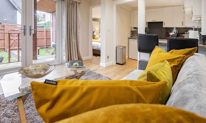 Falkirk Apartment | Garthill Studio