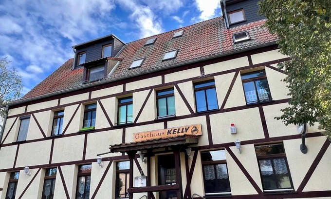 Magdeburg House | Gasthaus Kelly