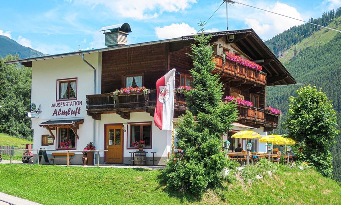 Stummerberg Apartment | Gasthof Almluft by Interhome