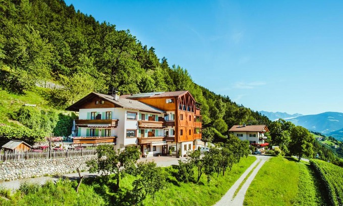 Feldthurns Hotel | Gasthof Hotel Wöhrmaurer