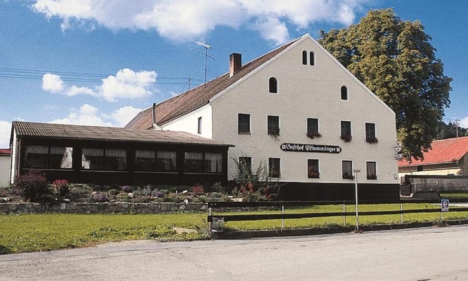 Worth an der Donau House | Gasthof Pflamminger