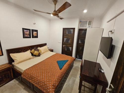 New Delhi Apartment | Gautam Nagar Homestay South Delhi