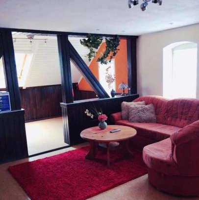 Ehrenfriedersdorf Apartment | Gemütliche 3 Raum Wohnung im Dachgeschoss