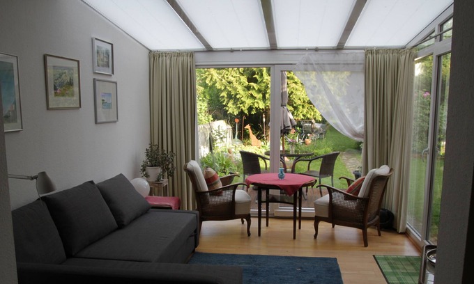 Osnabrueck Apartment | Gemütliche 40qm Wohnung in Ruhiger Lage mit Blick in den Garten