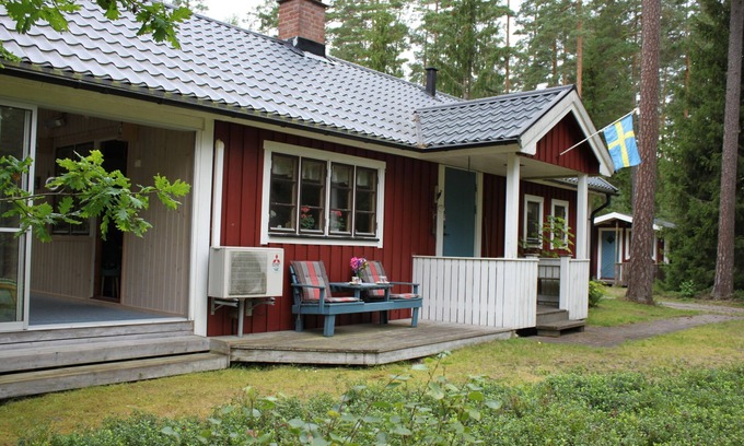 Vaggeryd House | Gemütliches Kleines Häuschen an Einem See