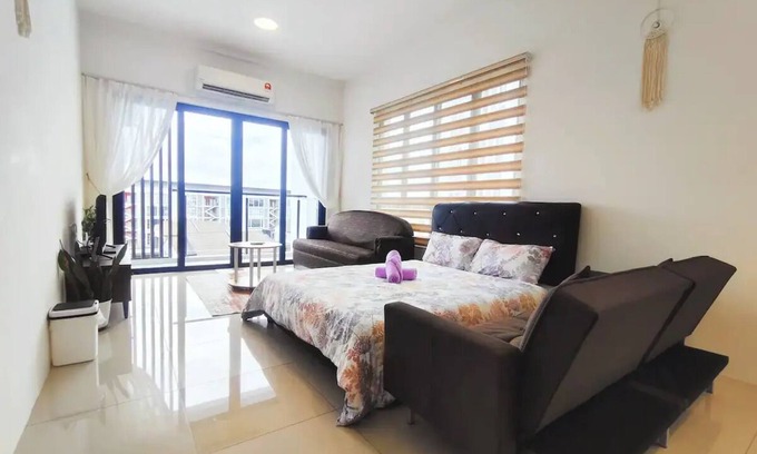 Kuching Apartment | Gem Suites Minimalist 2BR 3bed Entire Apartment