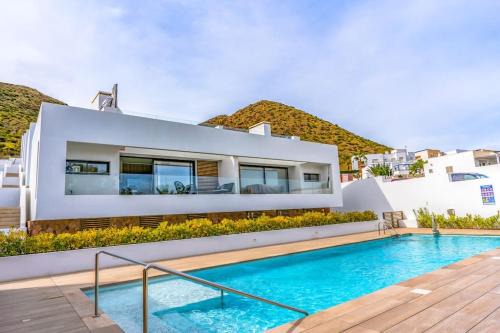 San Jose Apartment | Genoveses Suites, 3 Hab, garaje, piscina, solárium y WiFi