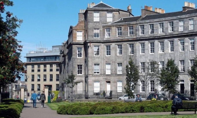 West End Apartment | Georgian Two Bedroom Apartment