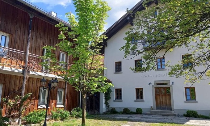 Bohmzwiesel Apartment | Geräumige Ferienwohnung (70m2) auf Erlebnisbauernhof