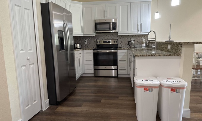 Buckingham House | Get-A-Way Home