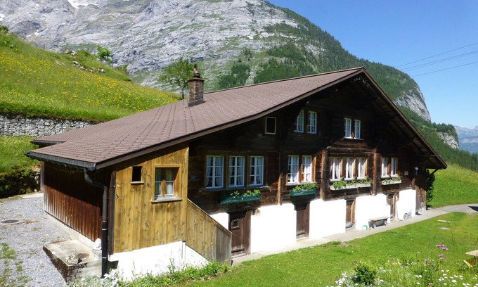 Innertkirchen Apartment | Get out of everyday's life - Treat yourself with us tranquility in beautiful surroundings