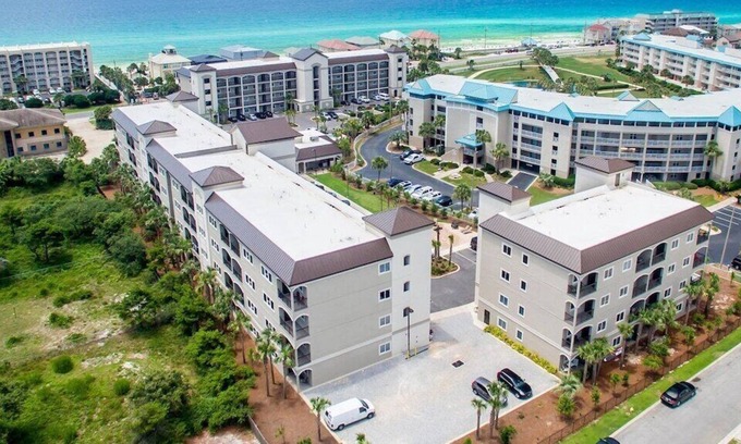 Miramar Beach Condo | Gettin' Sun Getaway Steps to Beach - Newly Updated
