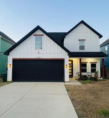 Shreveport House | GGI Retreat Modern Texas Style Home
