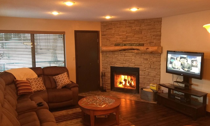Brian Head Condo | Giant Step 3 Condo! Ski-in/Ski-Out. Completely Remodeled! WI-FI