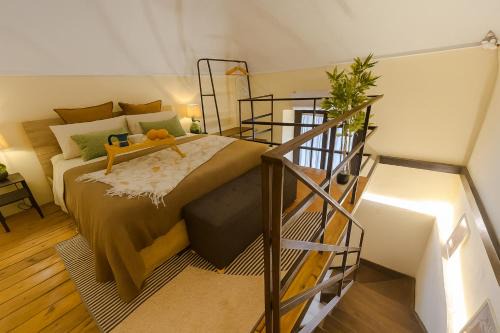 Borgo-Sanzio House | Giatì Studio - Cortile Privato & Metro