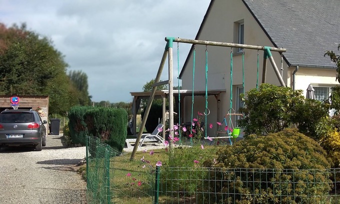 Hudimesnil Cottage | Gite 10 km from Granville in hudimesnil (Manche-Sud)