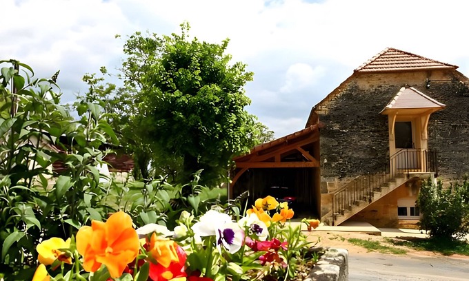 Sainte-Nathalene House | Gîte Au Petit Touron – Charm and Comfort in the Heart of the Périgord Noir