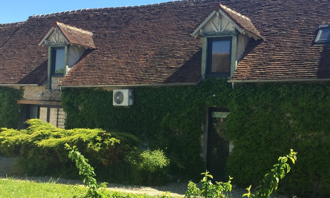 Beaune-la-Rolande Cottage | Gîte-Comfort-Ensuite with Shower