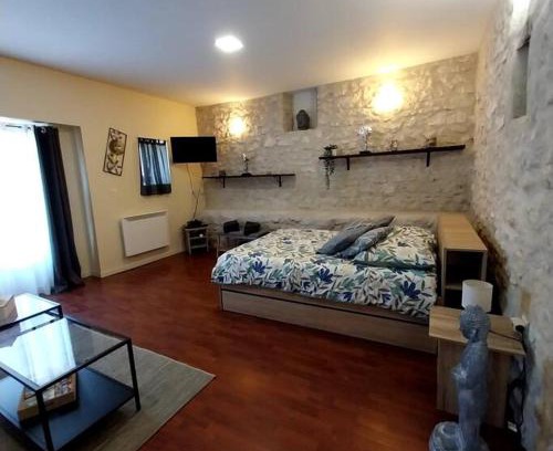 Poigny House | Gite dans une ancienne corps de ferme D