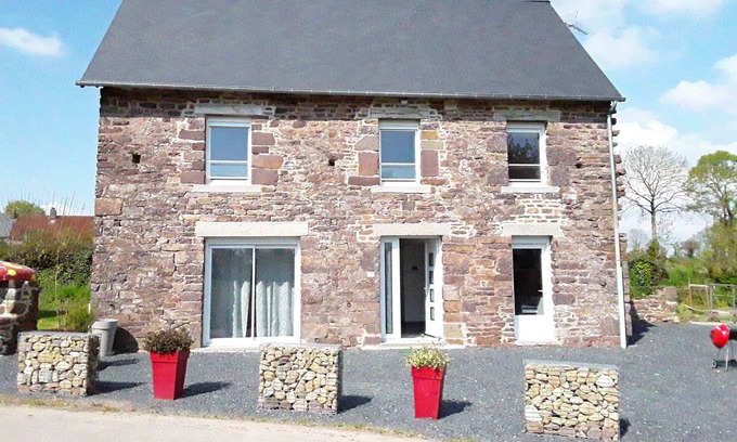 Ver House | Gite dizeau in the countryside peaceful location only 15 mins from the sea.