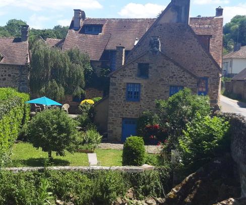 Moulins-le-Carbonnel House | Gite du Pont Saint-Céneri-Le-Gérei dans les Alpes Mancelles